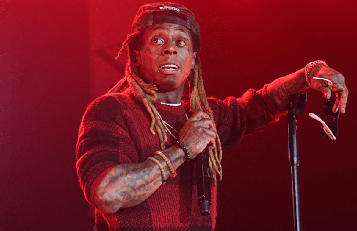 lil wayne hospitalized for seizures